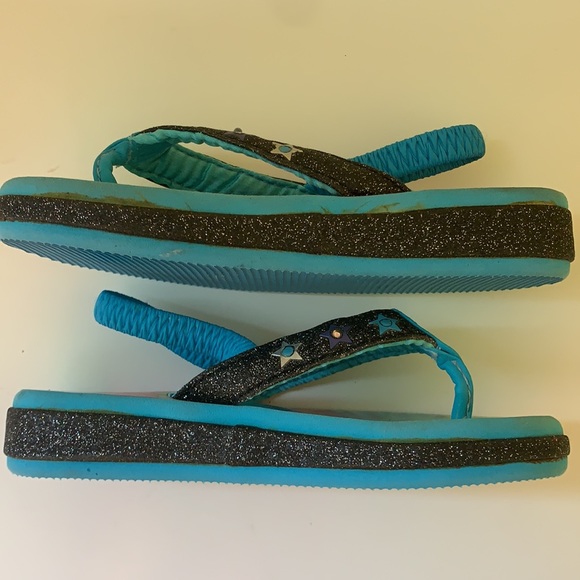 Little Kids Skechers Tie Dye Twinkle Toes Flip Flips with Ankle Straps - Picture 3 of 12